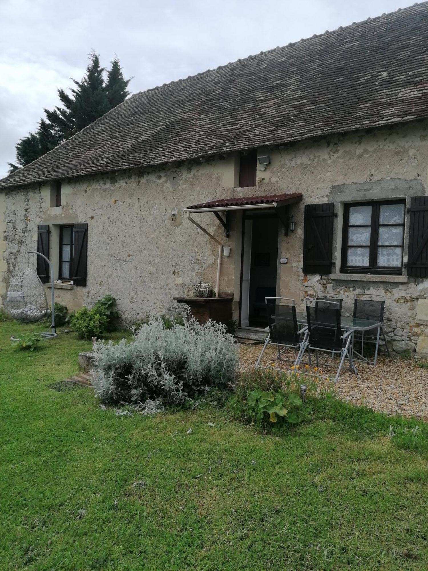 Charmante Maison, Calme Et Nature A La Roche Posay Buitenkant foto